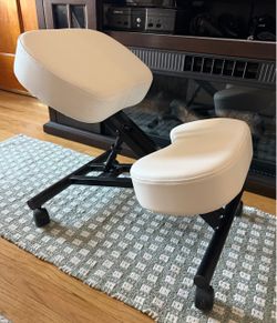 Ergonomic Kneeling Chair