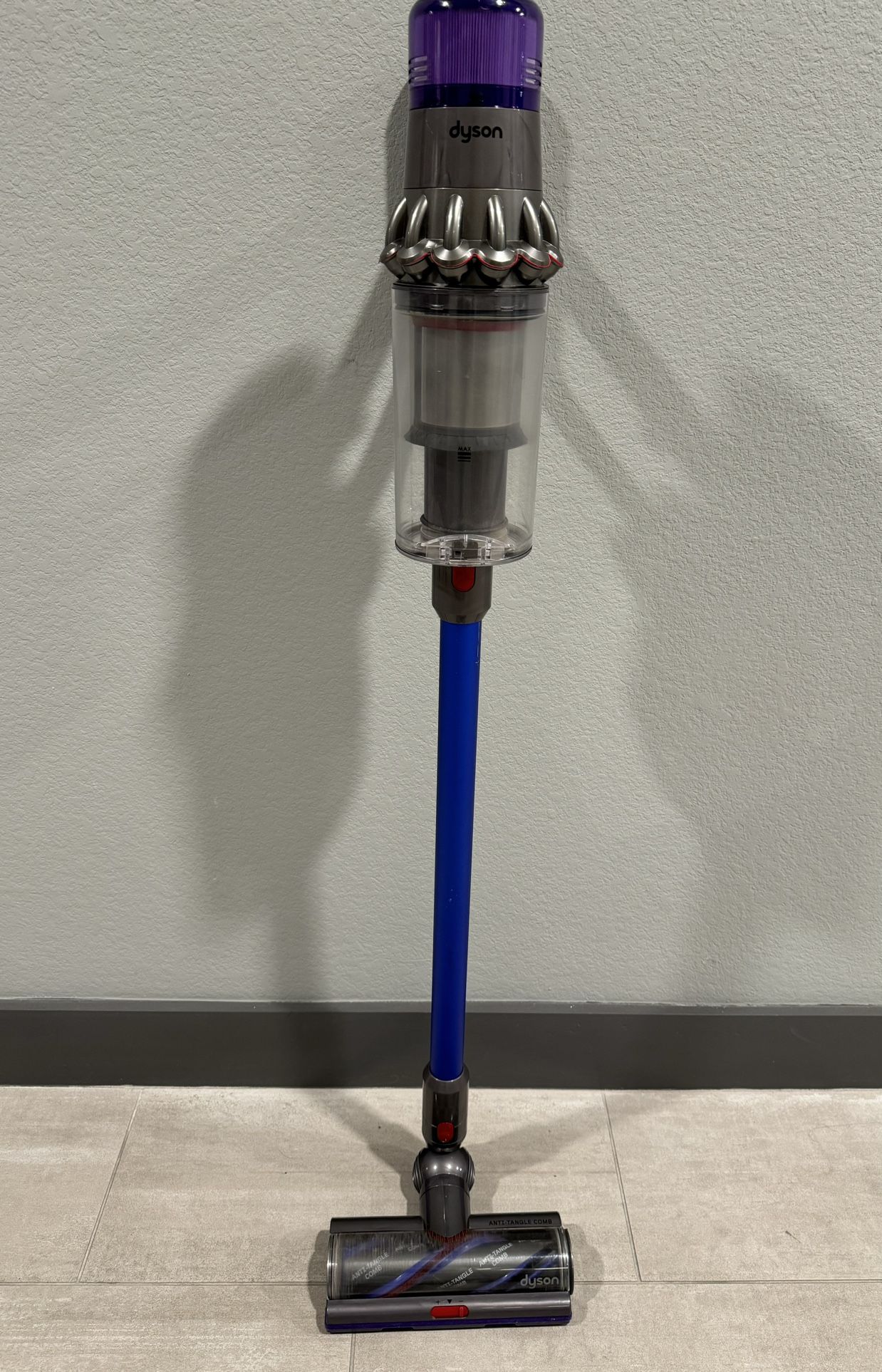 Dyson V8 Cordless Stick Vacuum Cleaner