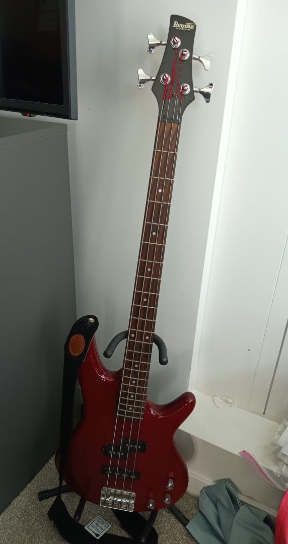 Ibanez Bass Guitar & Amp