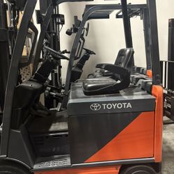 2020 5,000 Lb Electric Forklift