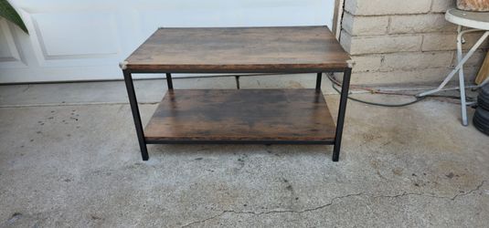 **Beatiful 2 tier industrial coffee table **