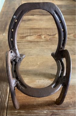 Welded Horseshoe Art Sculpture Stand