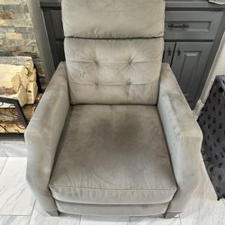 Gray Reclining Chairs