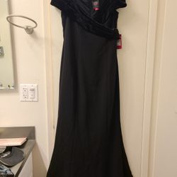 PROM DRESS Vince Camuto  Size 8 New Whith Tags..