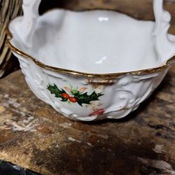 Queens Porcelain Christmas Trinket Holder