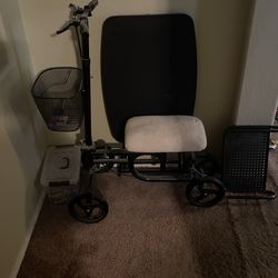 Knee scooter