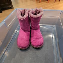 UGG BOOTS GIRLS SIZE 13