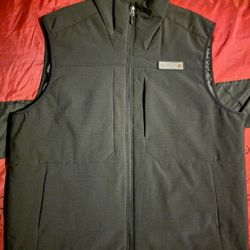 Swiss Tech Men's Essential Vest Black Size 2XL