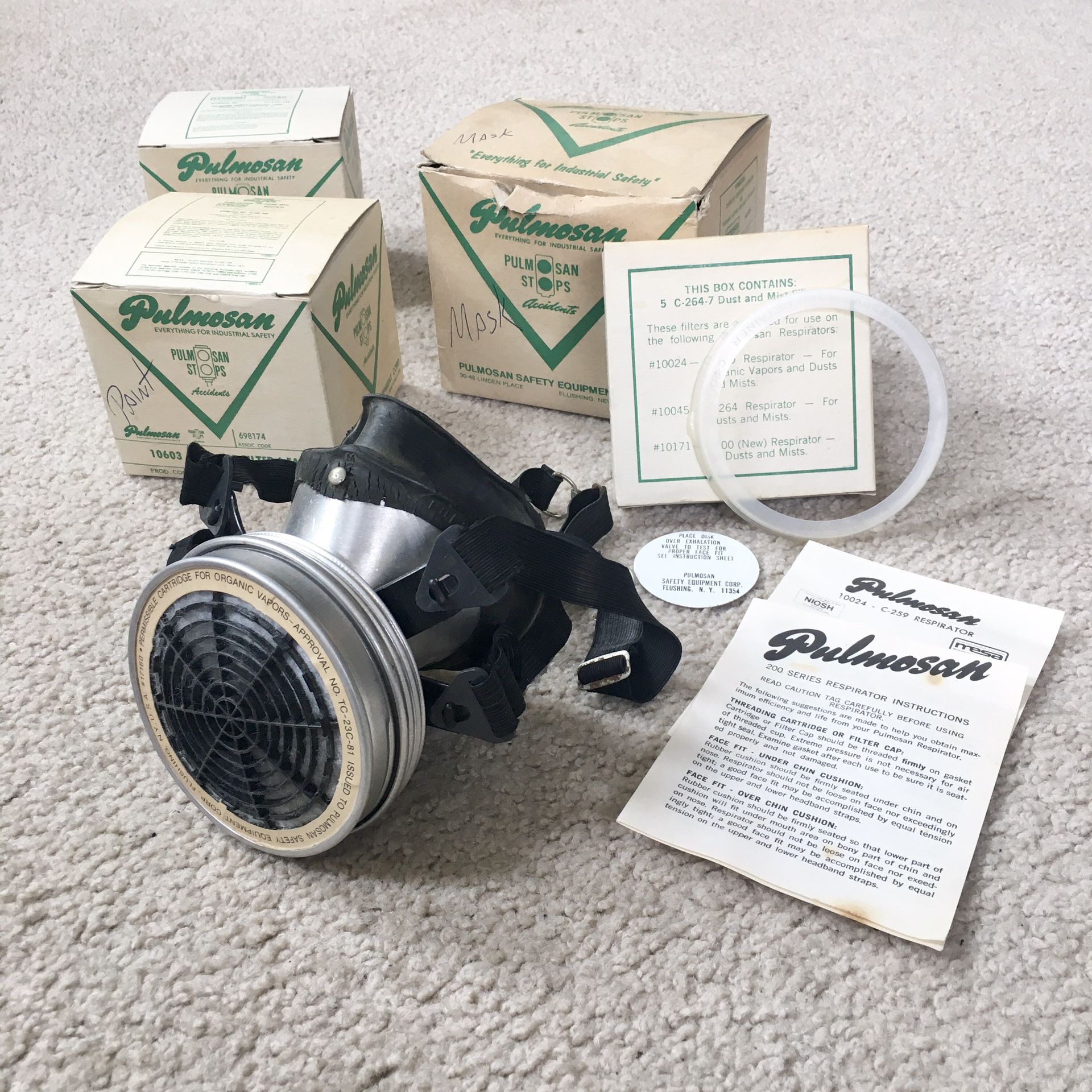 Vintage PULMOSAN Respirator Safety Mask w/ Filters - Industrial Steampunk - RARE!!