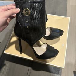Michael Kors black heels 