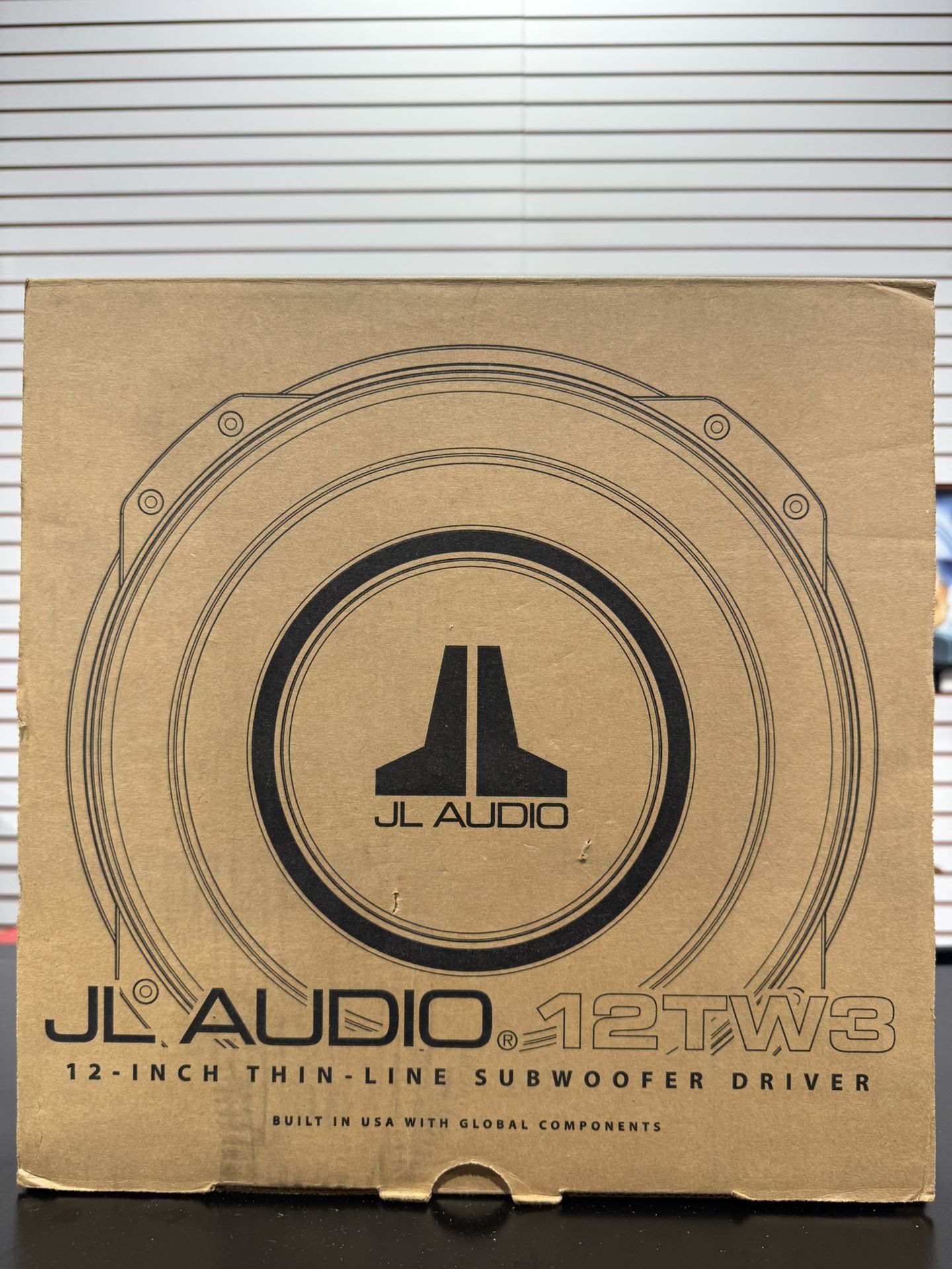 JL AUDIO 12TW3-D4