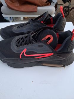!! Men's Shoes Nike Air Max 2090 Size 10.5