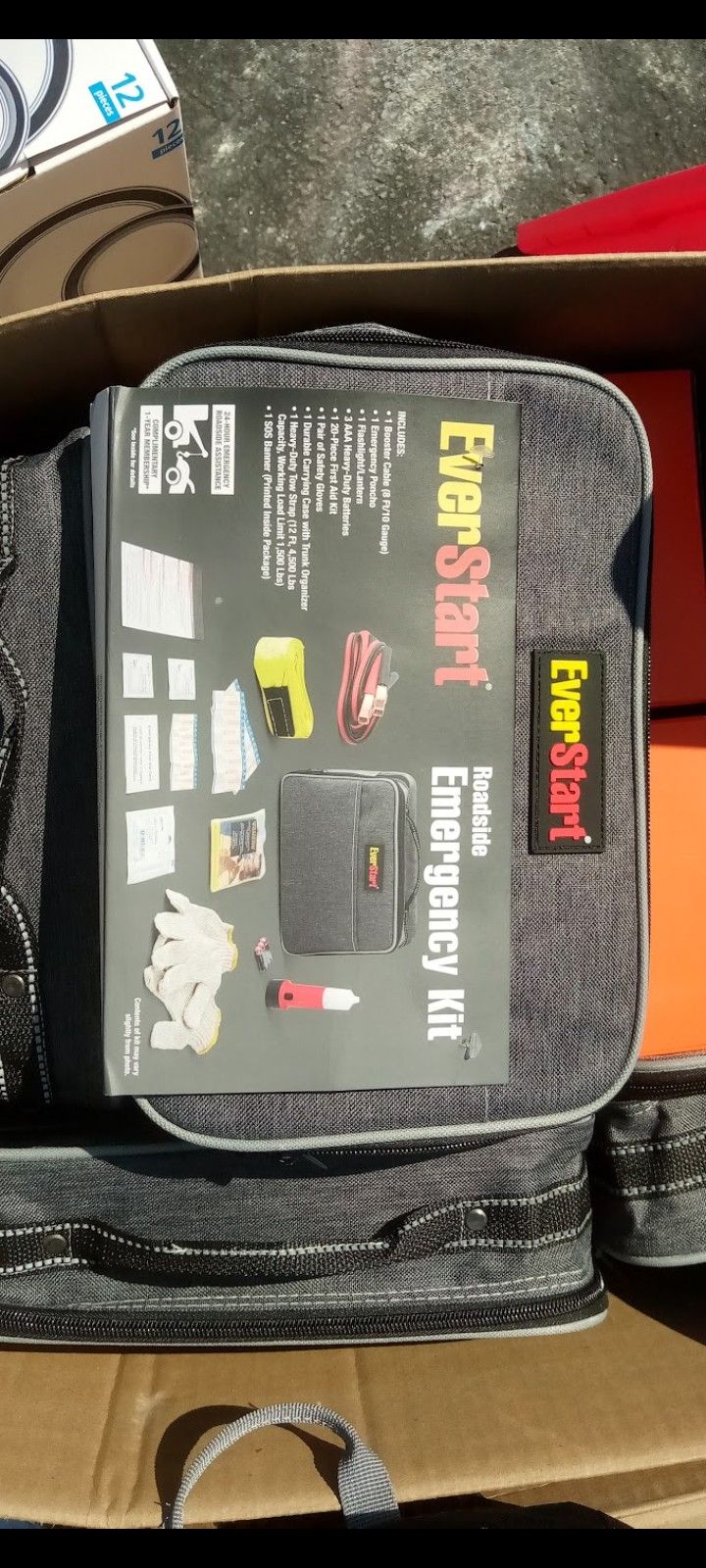 Everstart Emergency Kit