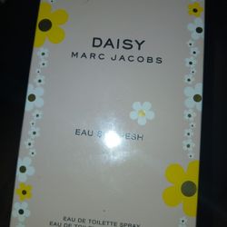 Daisy Marc Jacob's Eau So Fresh 2.5 Oz