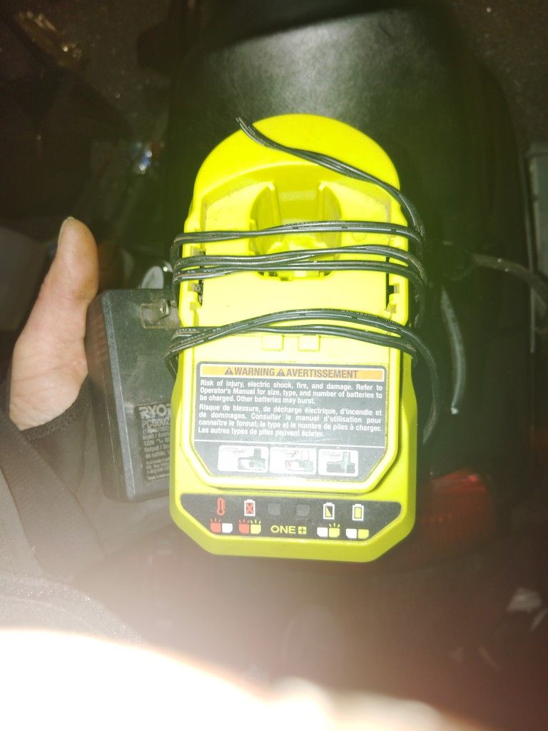 Ryobi Charger
