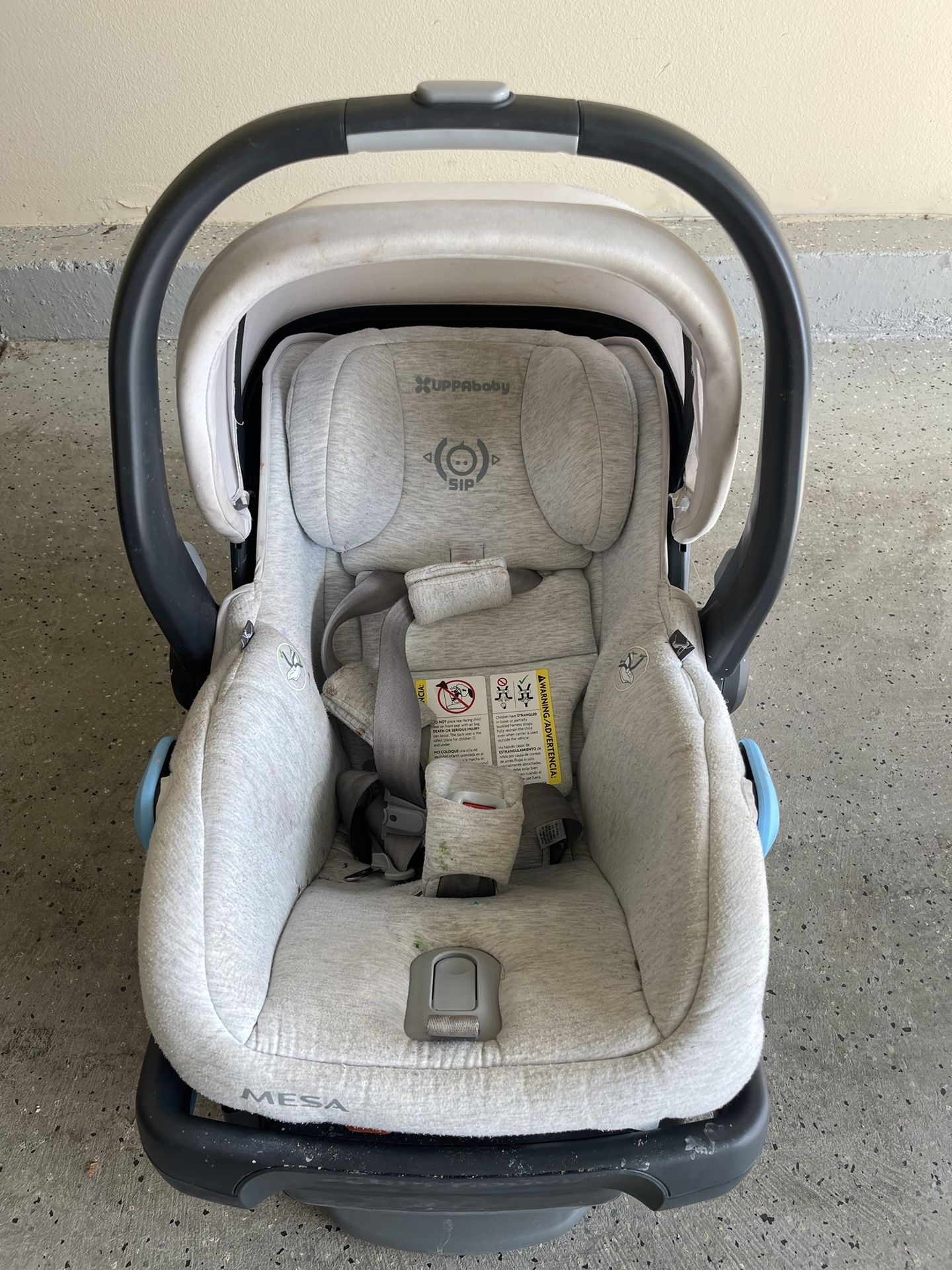 Uppababy Mesa Infant Car Seat, Jake Black/gray