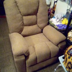 Brand New Lift Recliner With Massage And Heat