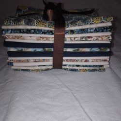 15 Fat Quarters 18" × 22" Bundle Of Fabric Material 