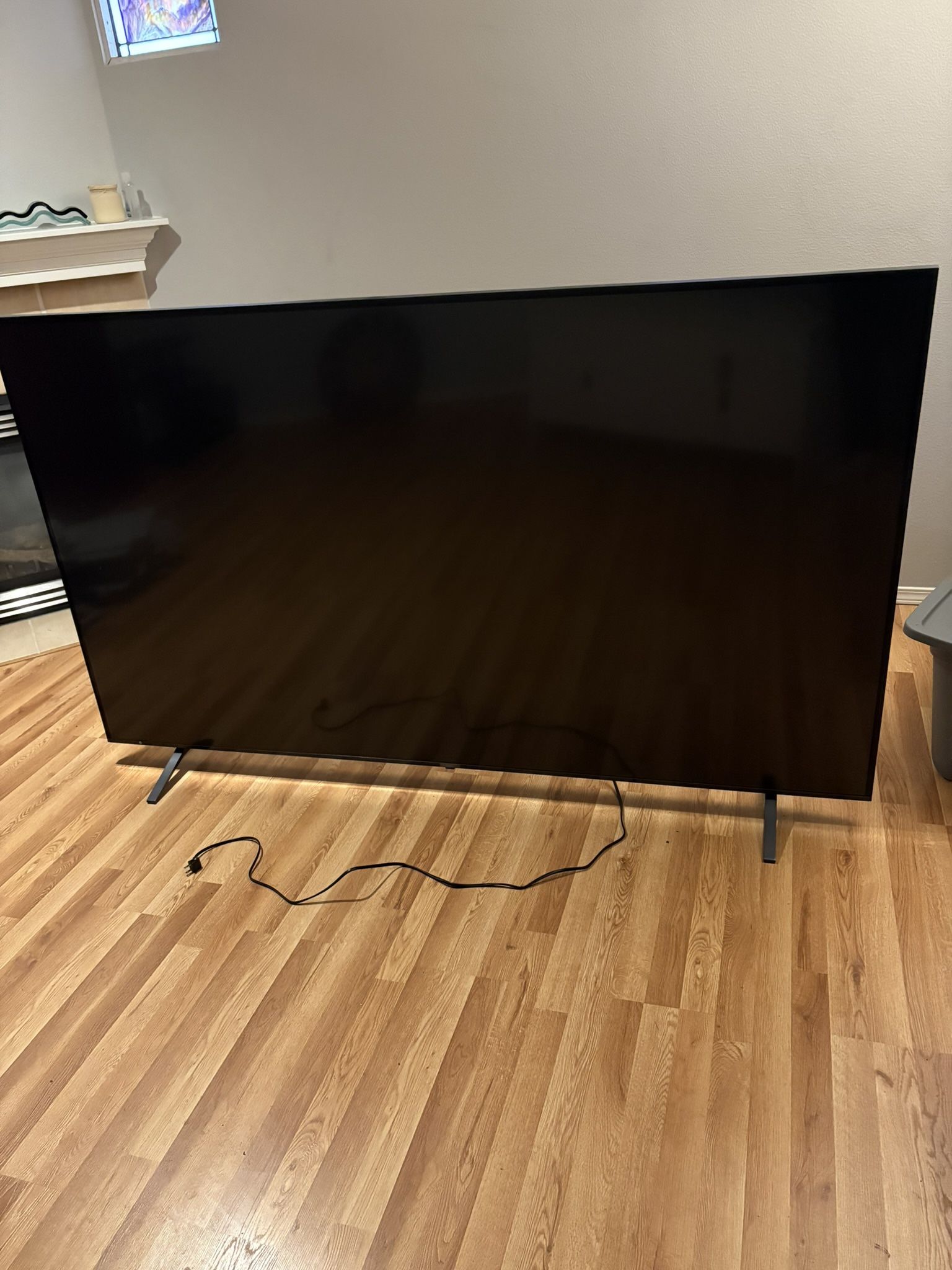 86 inch LG TV. 120 hz, Dolby cinema, 4K, Alexa,magic remote.