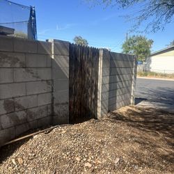 Free Small River Rock/ Piedra Gratis 