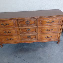 Basset Dresser And Mirror French Provential 
