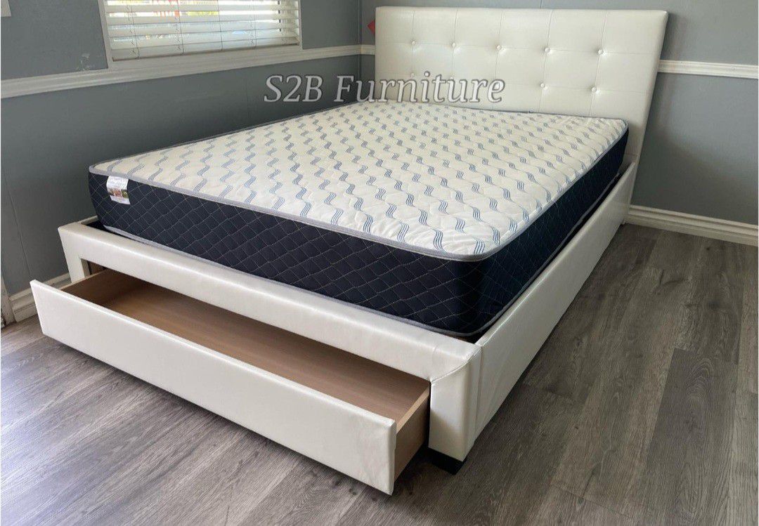 Full White Tufted Bed With Ortho Matres!