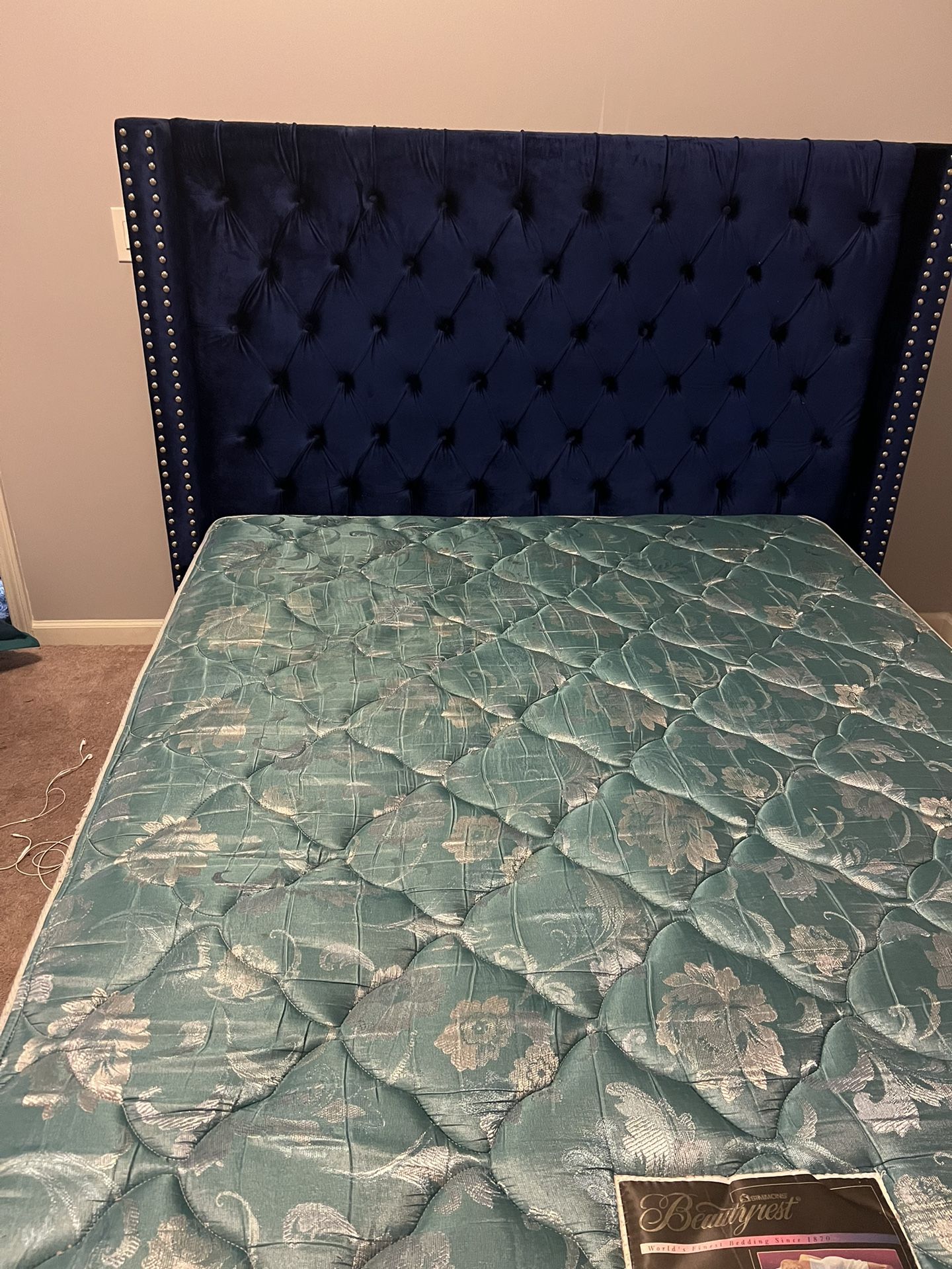 Queen Bed From With Box Spring 