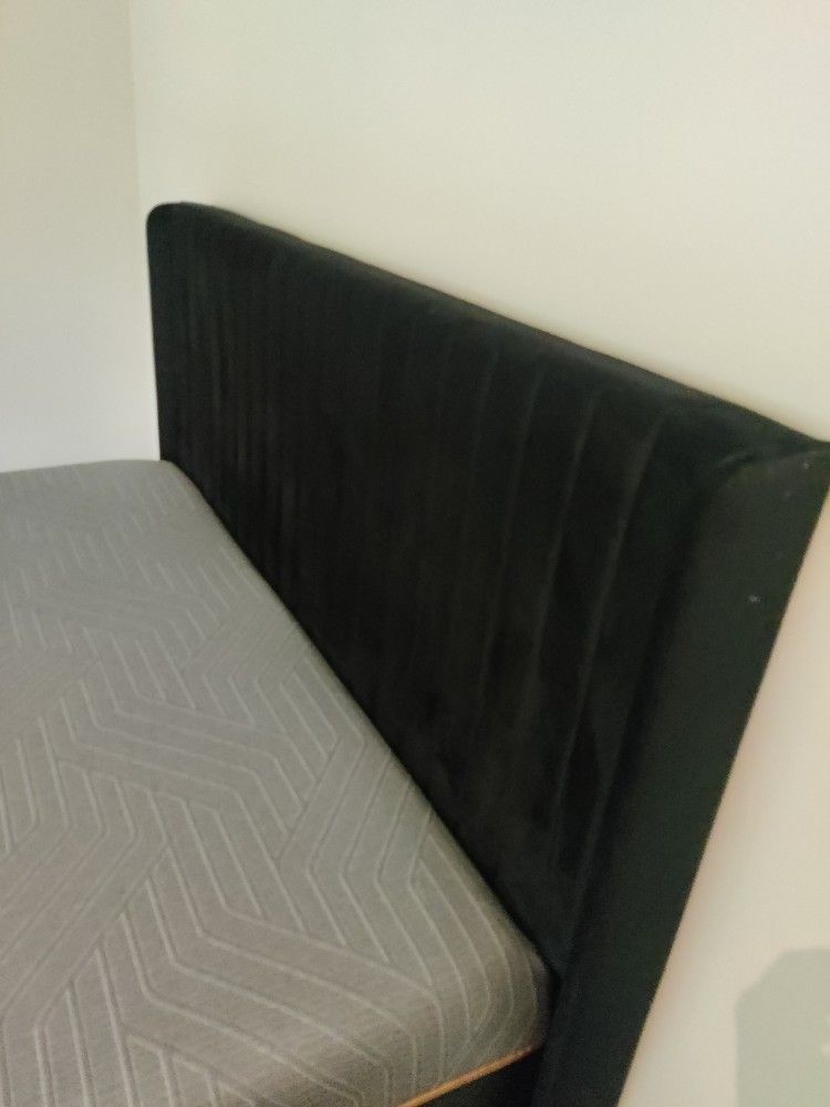Bed Frame With Mattress