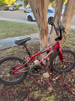 Bmx red haro shredder bike 20’