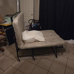 Roll Away Bed 