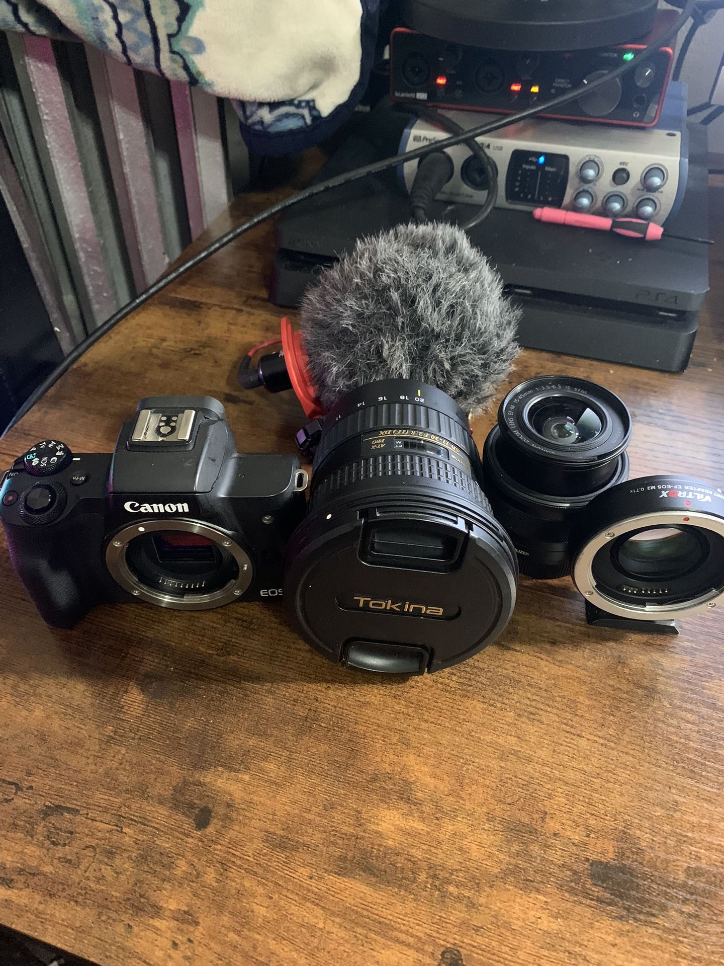 Canon M50 | 2 Lens ttt| 1 Adapter | Bag & Mic