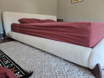 King sized bouncle low bedframe