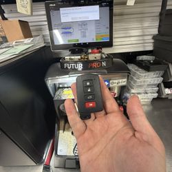 Car Key Replacement & Programming 