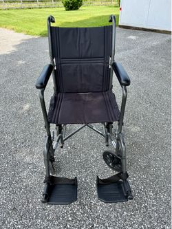 Drive Medical TR39E-SV Lightweight Folding Transport Wheelchair (CASH ONLY)