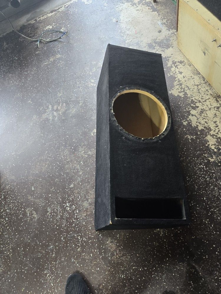 Single Vented 12" Subwoofer Box