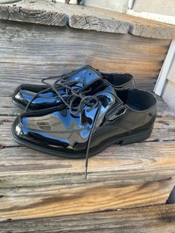 Men dress shoes sz 8