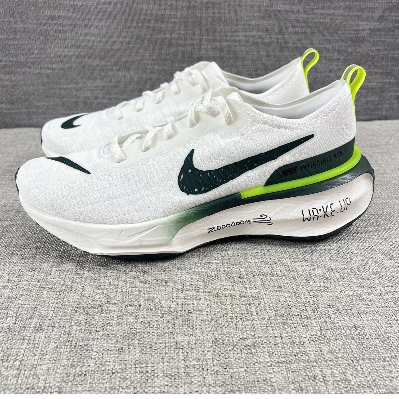 Nike ZoomX Invincible Run FK 3 Men\'s Running Shoes Size 11.5 FZ4018-100 Nike ZoomX Invincible Run Flyknit 3  main image 2