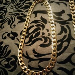 Gold Cuban Link Chocker 
