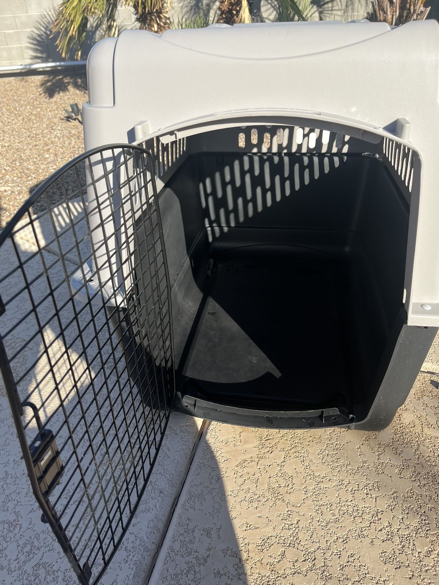 Dog Kennel 