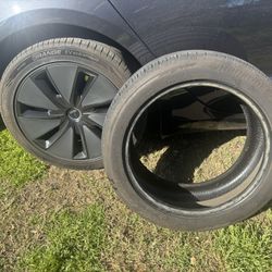 Tesla Model3  Tires  x3 Hankook Ventus S1 AS 235/45R18