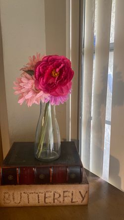 Flower vases