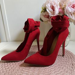 Red Pumps