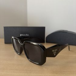 Women’s Luxury Sunglasses 