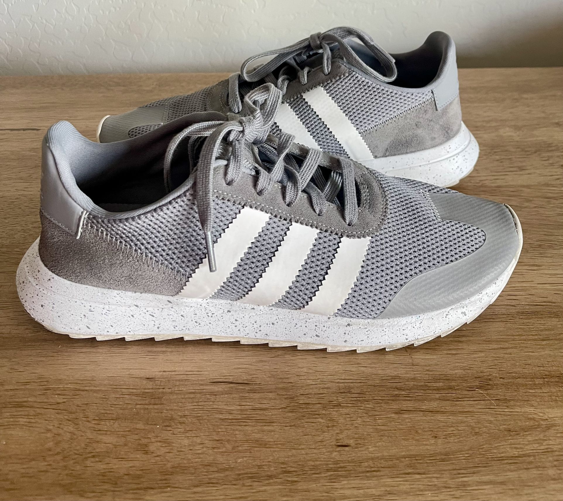 Women's Adidas Shoe