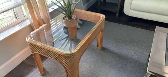 Bamboo coffee table 33x22x21