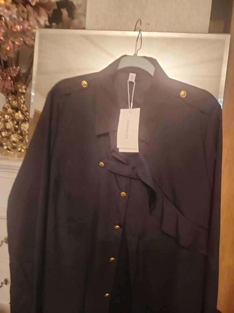 OSHOPLIVE BLACK TOP OR BLOUSE