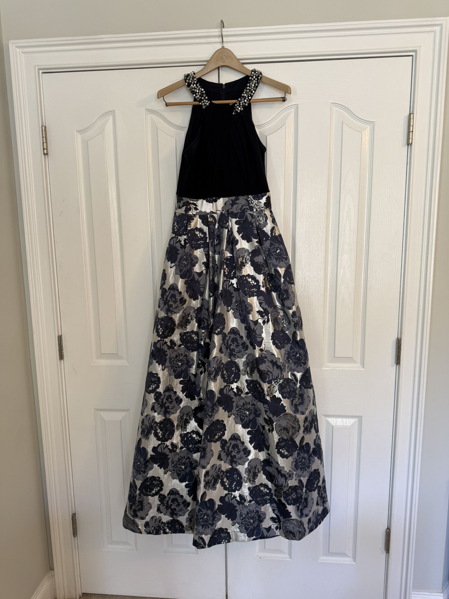 Stunning Eliza J Floor Length Sleeveless Halter Gown 