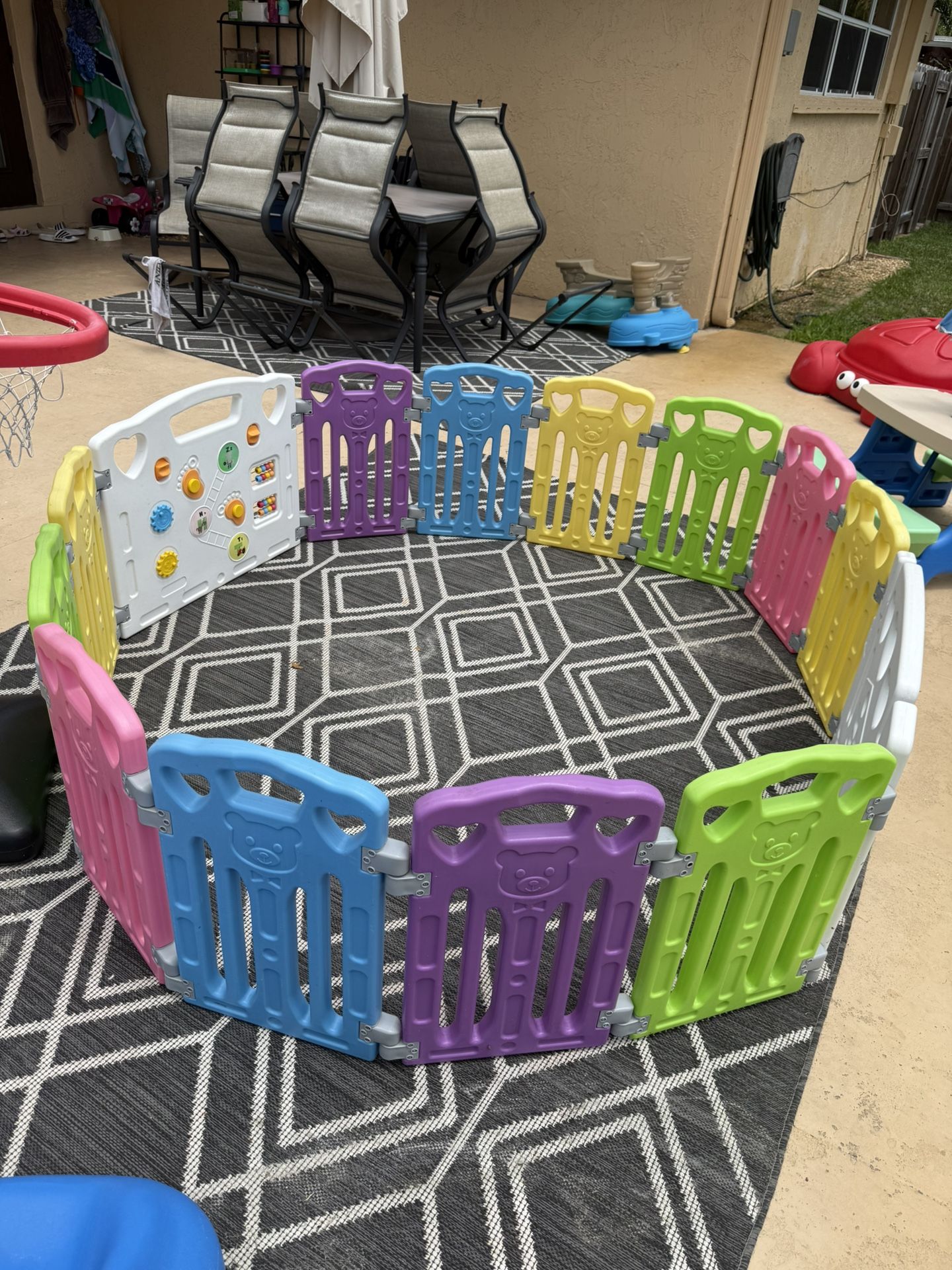 Kid Corral / Playpen