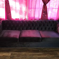 Couches Black  Modern Glam Tufted Velvet

