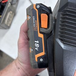 RIDGID 18V Hyper Lithium-Ion 1.5 Ah And Charger 